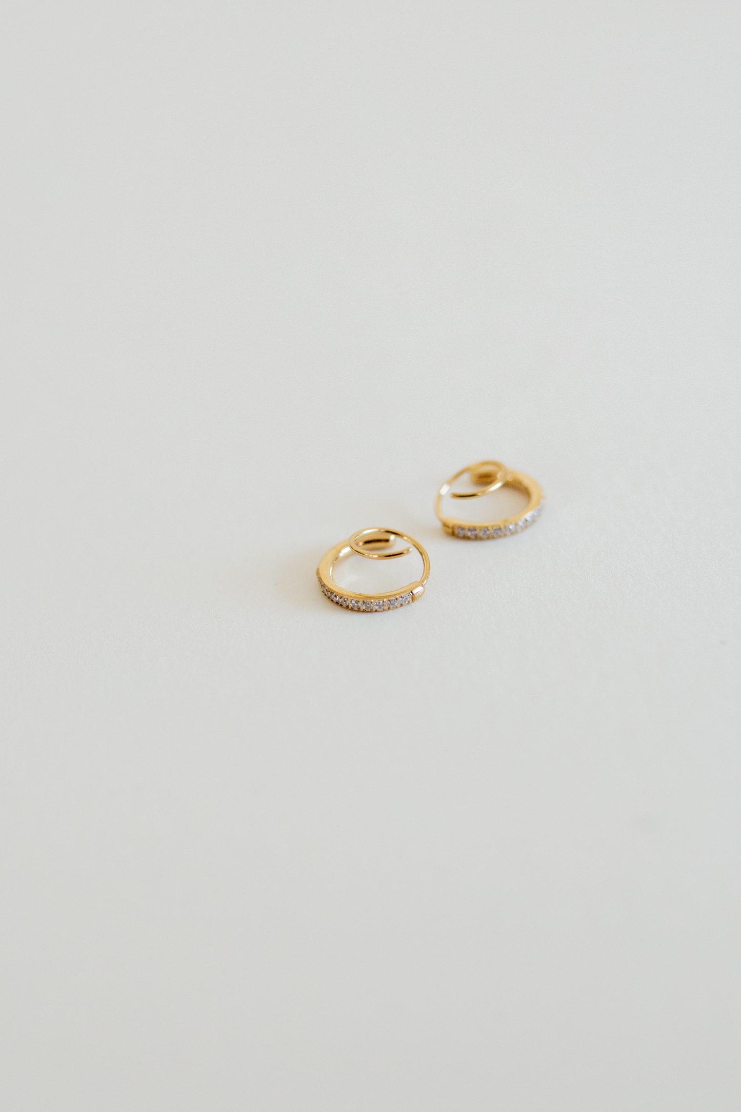 Lacie Gold Twist Huggies