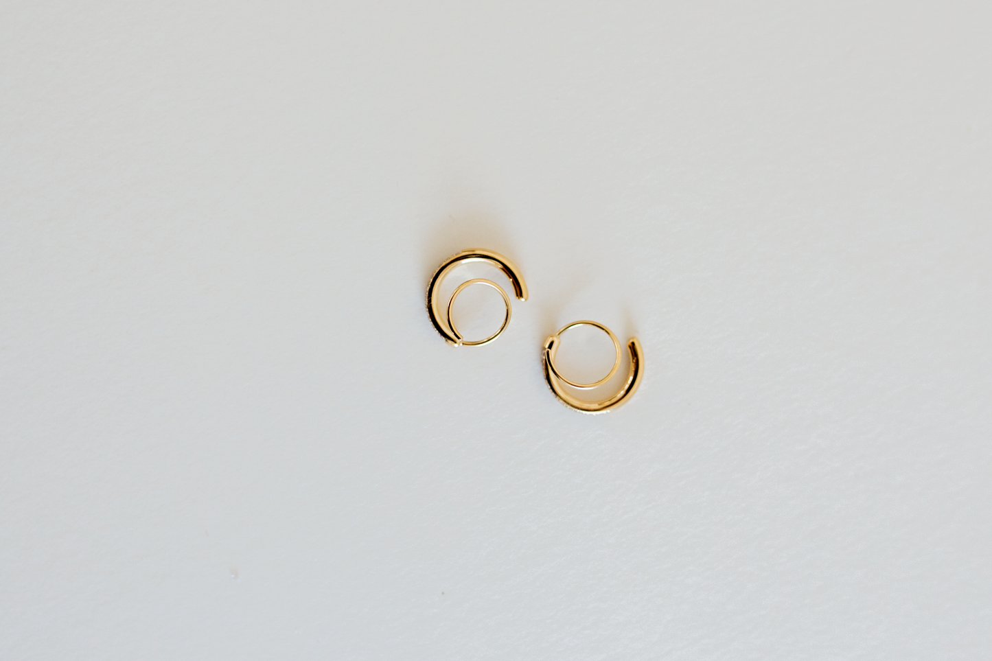 Lacie Gold Twist Huggies